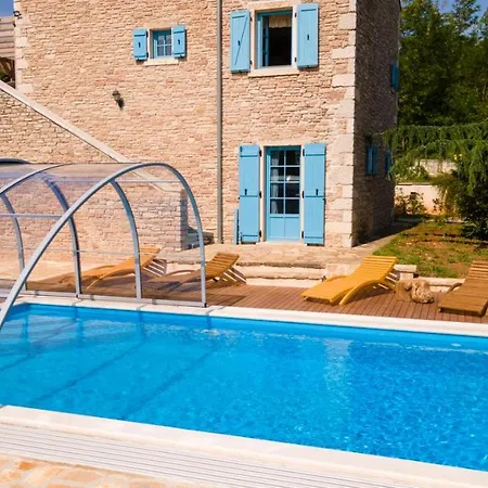 Julijud, Heated Pool, Jacuzzi, Dome And Sauna