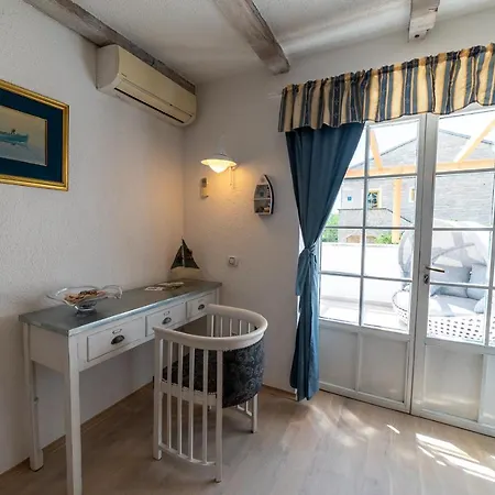 Julijud, Heated Pool, Jacuzzi, Dome And Sauna Villa