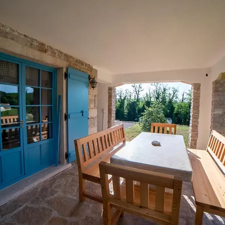 Julijud, Heated Pool, Jacuzzi, Dome And Sauna Vila Brajkovici (Pazin)