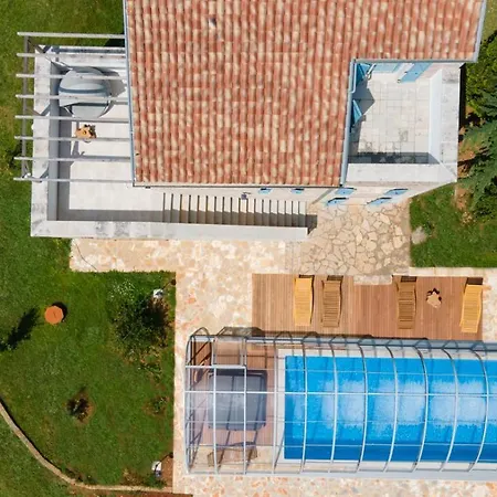 Julijud, Heated Pool, Jacuzzi, Dome And Sauna Villa *