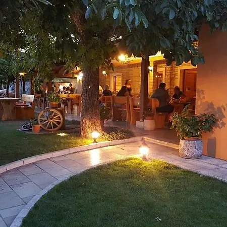 Julijud, Heated Pool, Jacuzzi, Dome And Sauna Villa Brajkovici (Pazin)