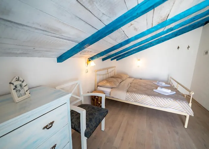 Julijud, Heated Pool, Jacuzzi, Dome And Sauna Villa *