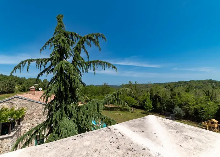 Julijud, Heated Pool, Jacuzzi, Dome And Sauna