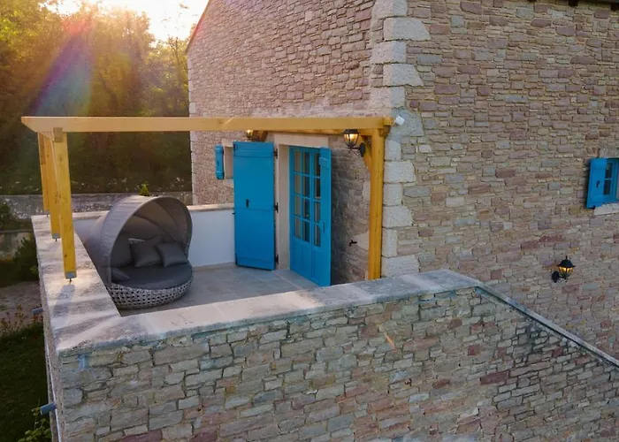 Julijud, Heated Pool, Jacuzzi, Dome And Sauna