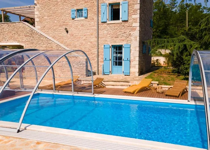 Julijud, Heated Pool, Jacuzzi, Dome And Sauna